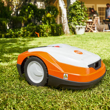 Load image into Gallery viewer, 5 Series ¡MOW® Robotic Lawn Mowers